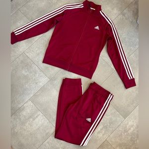 Women’s Adidas track suit!!